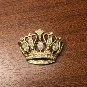 Vintage Kenneth J Lane KJL for Avon crown Rhinestone brooch pin.